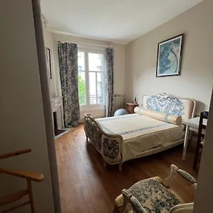 Accommodatie bij particulieren Hyper Centre ,jolie Chambre Climatisee Avec Parking Securise Gratuit, Clermont-Ferrand